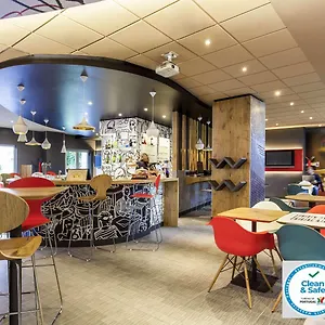 Ibis Jose Malhoa Отель